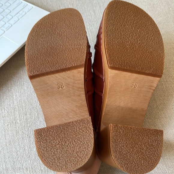 Free People Swedish Hasbeens Cognac NWT Wrinkle Slip In Nature Clog LOVE 🌈❤️ - Picture 15 of 16